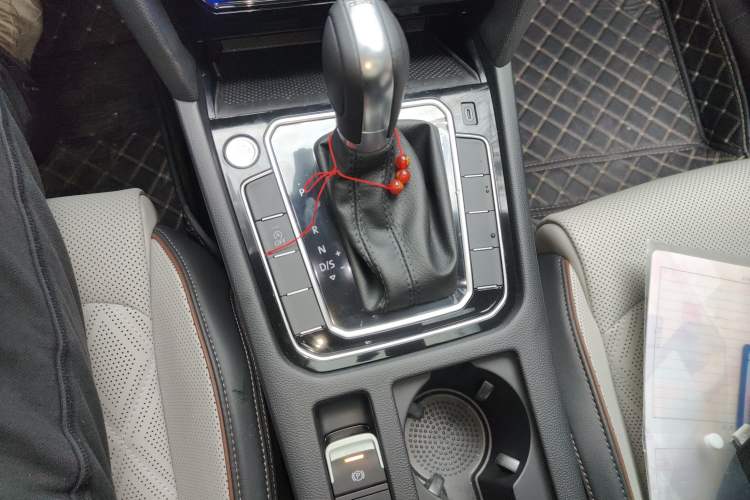 Used Volkswagen Magotan 2023 2 Million Units Commemorative Edition 330TSI DSG Luxury Version