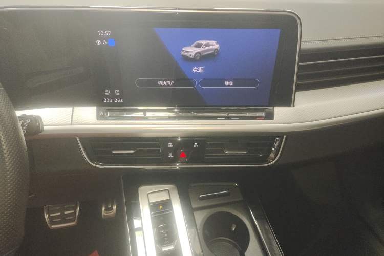 Used Volkswagen Tavendor 2023 380TSI Four-Wheel Drive R-Line Cruise Edition
