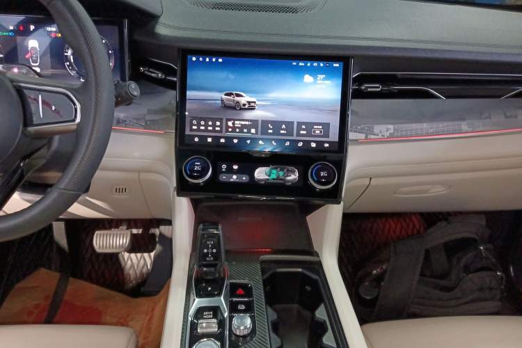 Used Lynk & Co 09 2021 2.0T Ultra Six-Seater
