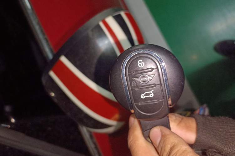 Used MINI Countryman 2018 2.0T COOPER S ALL4 Artist Vehicle Key