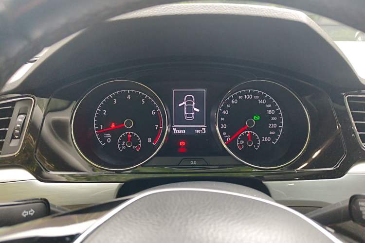 Used Volkswagen Lamando 2015 280TSI DSG Comfort Edition Instrument Cluster