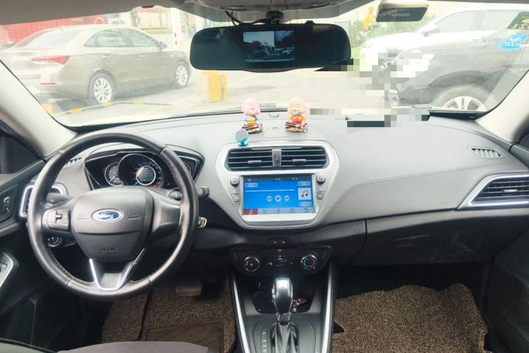 Used Ford Escort 2019 1.5L Automatic Enjoyment Model Center Console