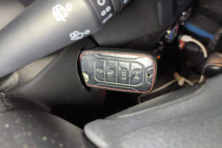 Used Jeep Renegade 2017 180T Automatic Kinetic Edition+ Vehicle Key