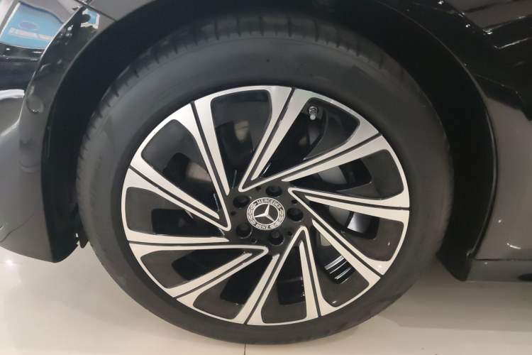 Used Mercedes-Benz E-Class 2024 E 300 L Luxury Sport Model