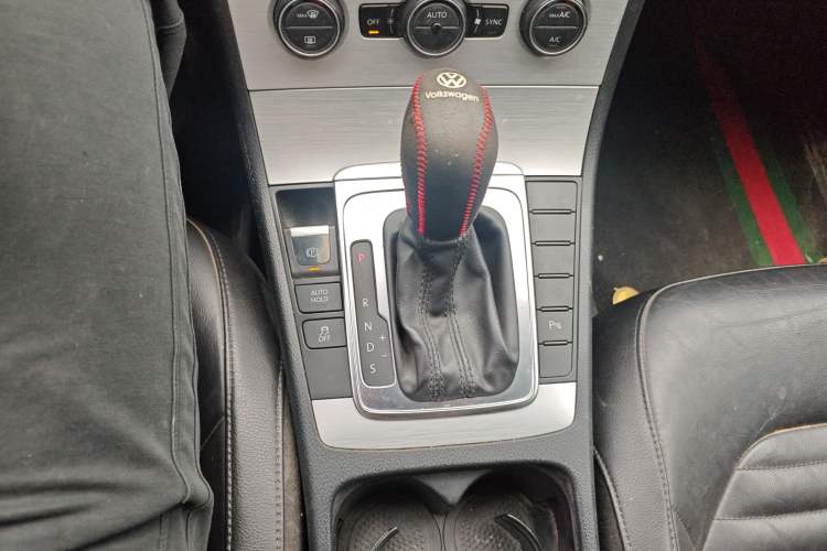 Used Volkswagen Magotan 2013 1.8TSI Premier Model