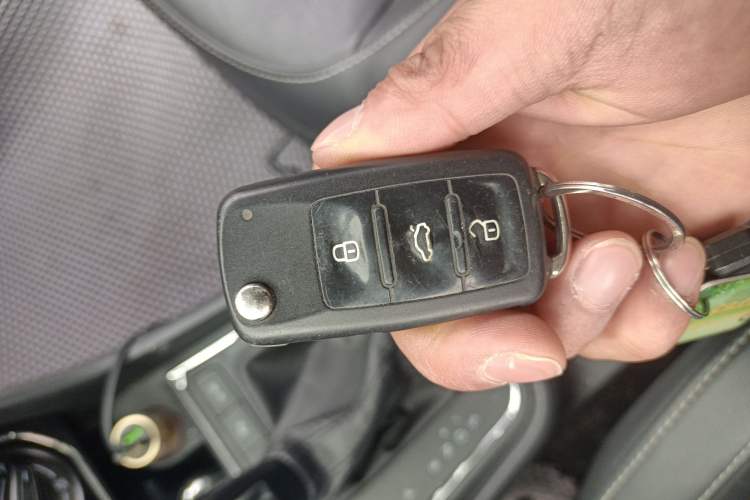 Used Volkswagen Lavida 2017 1.6L Automatic Comfort Edition
