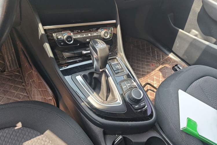 Used BMW 2 Series Gran Tourer 2015 218i Leading Model Gear Lever