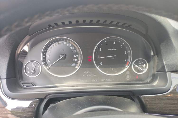 Used BMW 5 Series 2014 525Li Luxury Design Package