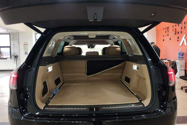 Used Hima AITO M9 2024 Range-Extended Ultra Version 52 kWh 5-Seater Model
