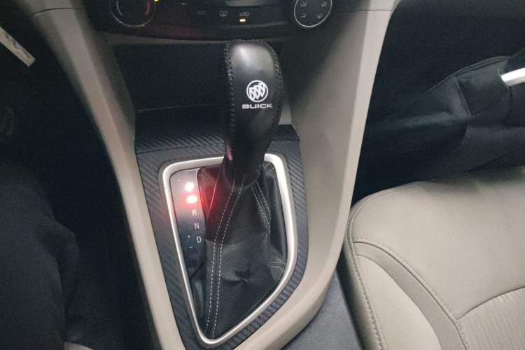 Used Buick GT 2015 15N Automatic Entry-Level Trim Gear Lever