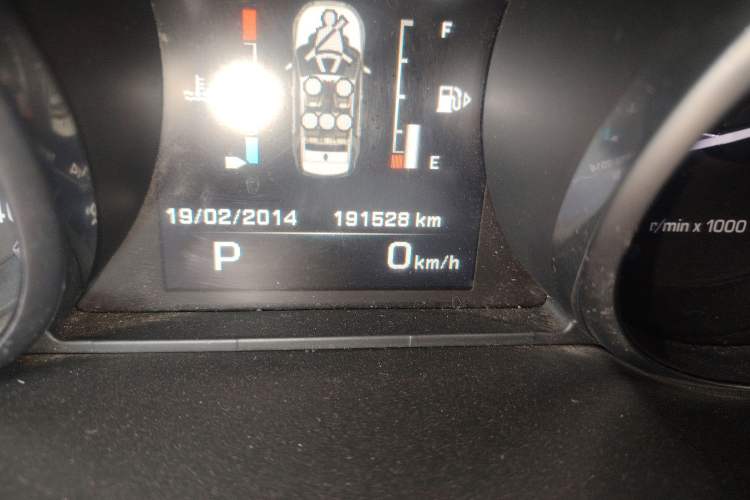 Used Land Rover Discovery Sport 2015 2.0T SE
