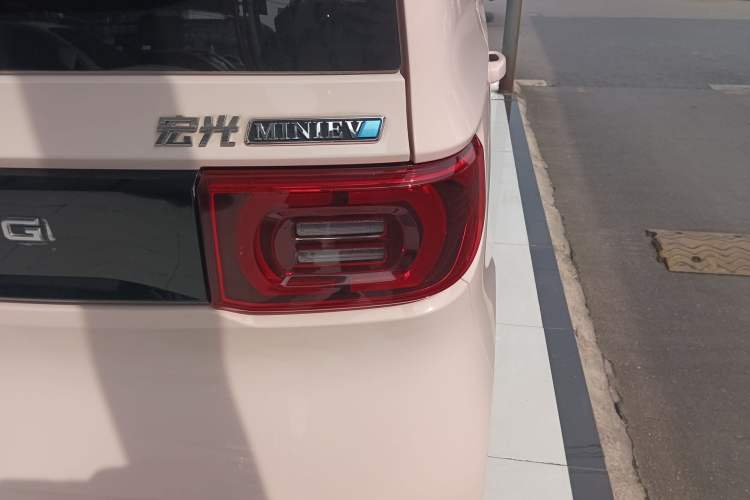 Used Wuling Hongguang MINIEV 2021 Macaron Premium Model – Lithium Iron Phosphate Exterior 3