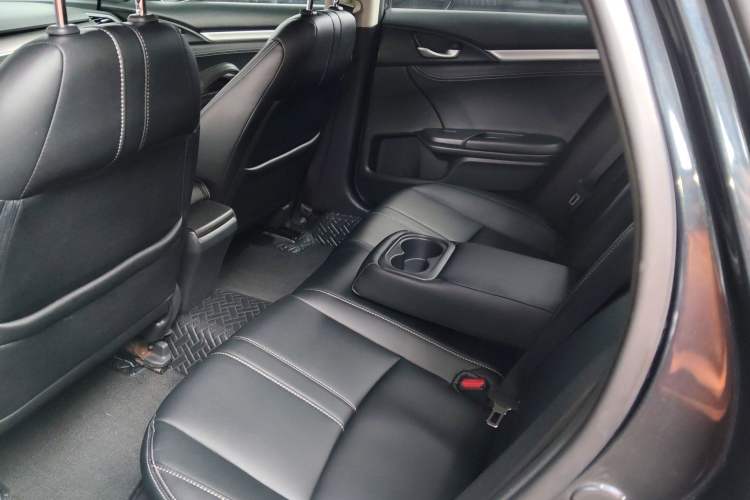 Used Honda Civic 2016 220TURBO Manual Luxury Edition
