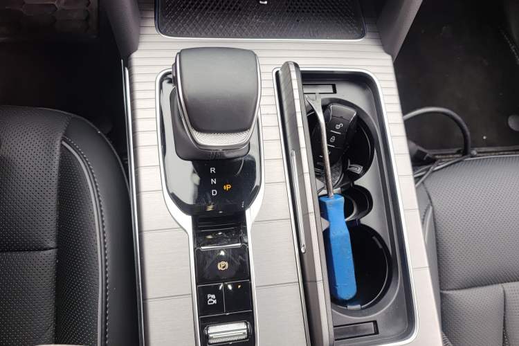 Used Hongqi HS7 PHEV 2024 2.0T PHEV Four-Wheel Drive Flagship Edition 6 Seats