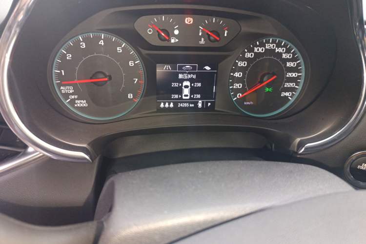 Used Chevrolet Malibu XL 2022 Redline 550T Automatic Sport Edition Odometer Close Up