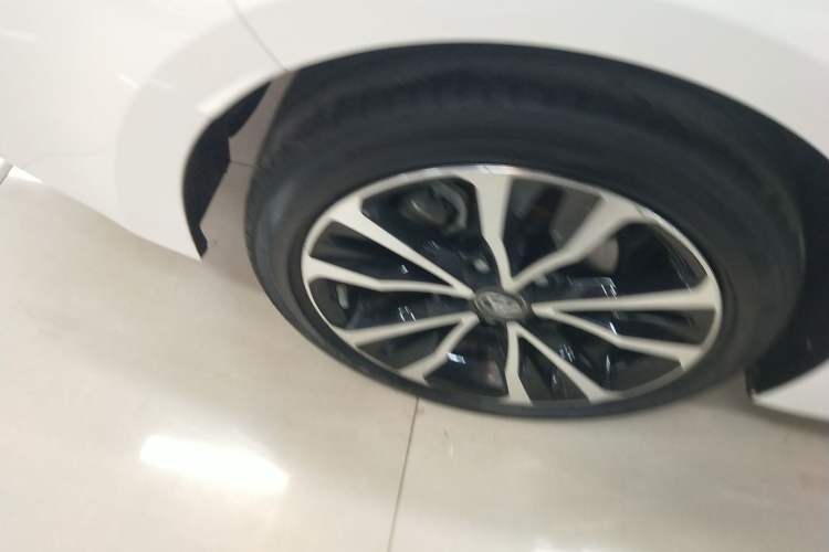 Used Toyota Levin 2022 185T CVT Sport Edition Right Rear Wheel Hub