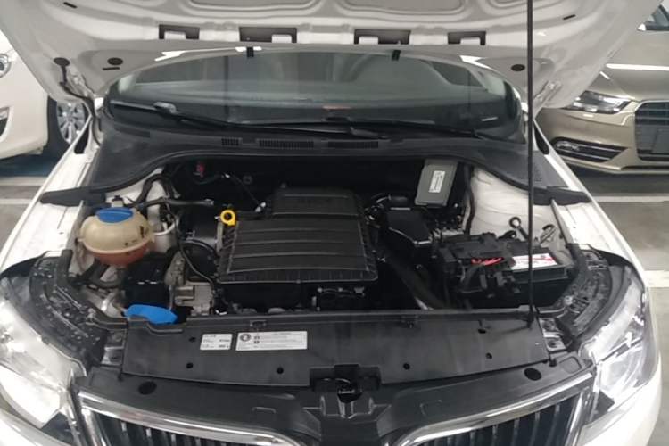 Used Skoda Rapid Spaceback 2014 1.6L Manual Enjoyment Edition
