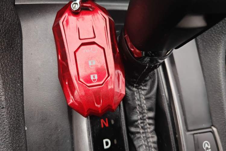 Used Honda Civic 2021 HATCHBACK 220TURBO CVT New Trendsetter Vehicle Key