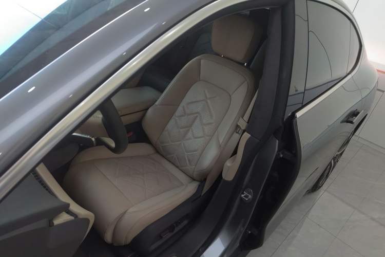 Used Nio ET7 2024 75 kWh Executive Edition
