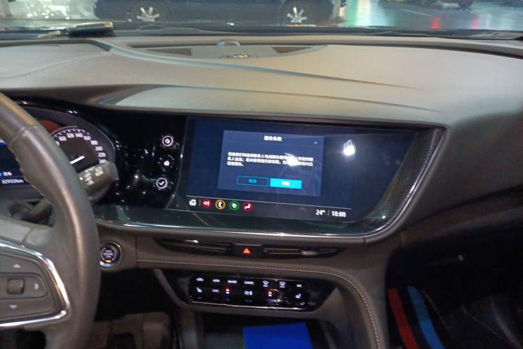 Used Buick Envision 2022 Encore Plus 652T Five-Seat Luxury Model