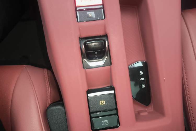 Used Volkswagen Lamando 2022 Lingdu L 280TSI DSG Ultra-Spicy Flagship Edition
