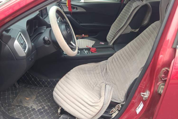 Used Mazda 3 Axela 2017 Sedan 1.5L Automatic Luxury Model Emission Standard China V Left Front Seat