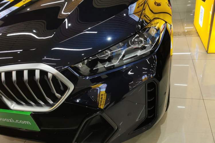 Used BMW X6 2023 xDrive40i Luxury Model with M Sport Package