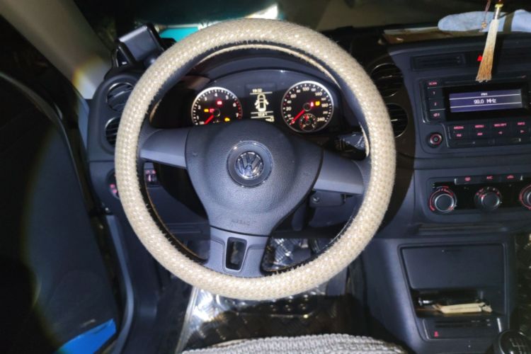 Used Volkswagen Tiguan 2013 1.8TSI Manual Two-Wheel Drive Trend Edition Steering Wheel