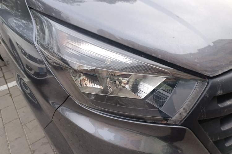 Used Jinbei Gold Hiace M Classic 2023 1.5L Engineering Lion Passenger Vehicle 5/6/7 Seats
