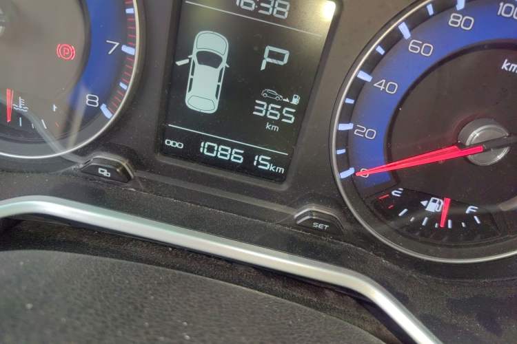 Used Geely Auto Vision X3 2017 1.5L Automatic Luxury Model Odometer Close Up