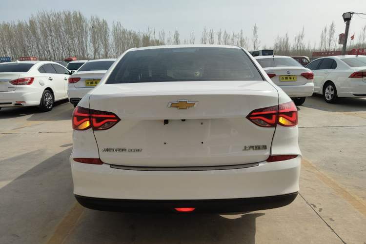 Used Chevrolet Monza 2019 320T Manual Xinxin Edition China VI
