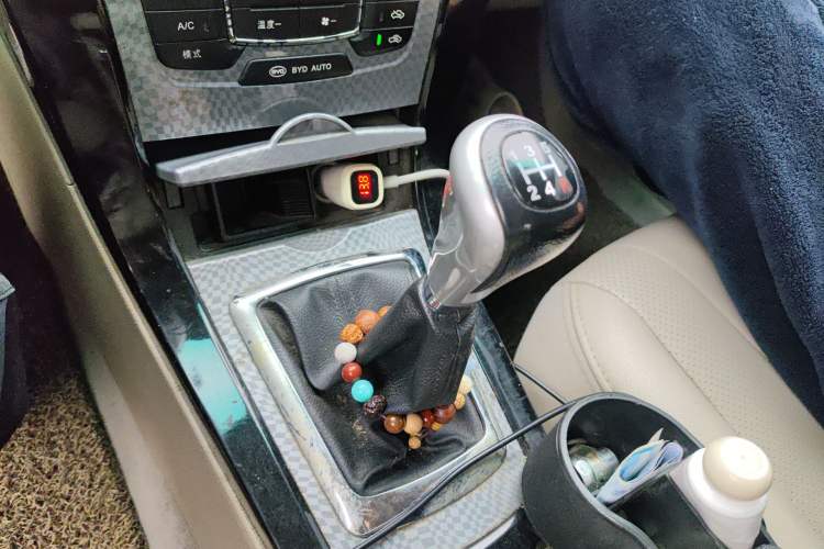 Used BYD Surui 2012 1.5L Manual Luxury Version Gear Lever