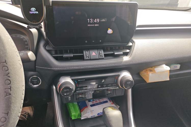 Used Toyota Wildlander 2023 Dual-Motor 2.5L E-CVT Four-Wheel Drive Prestige Edition Audio And AC Panel