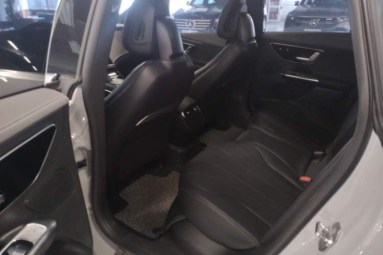 Used Mercedes-Benz EQE 2022 350 Luxury Edition Left Rear Seat