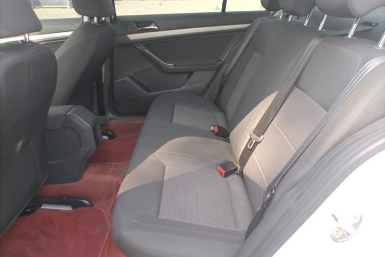 Used Volkswagen Lavida 2017 1.6L Automatic Fashion Edition Left Rear Seat