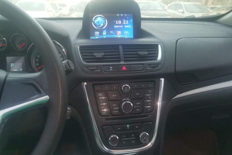 Used Buick Encore 2015 1.4T Automatic Two-Wheel Drive Urban Elite Version