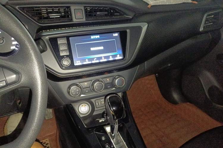 Used Nissan Lannia 2016 1.6L CVT Smart Cool Edition
