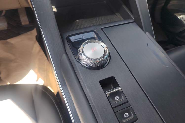 Used Haval H6 New Energy 2023 DHT-PHEV 110KM Enjoyment Edition
