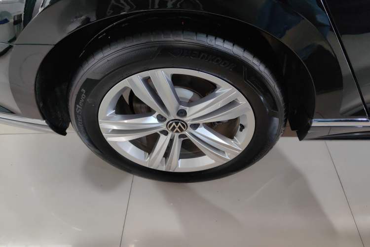 Used Volkswagen Magotan 2025 Zhongxiang Version 280TSI DSG Comfort Edition