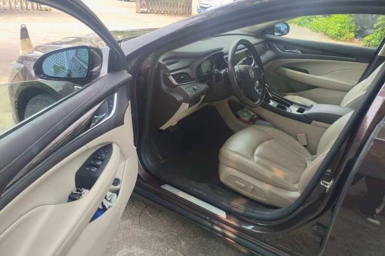 Used Buick LaCrosse 2018 20T Leading Model Driver Seat