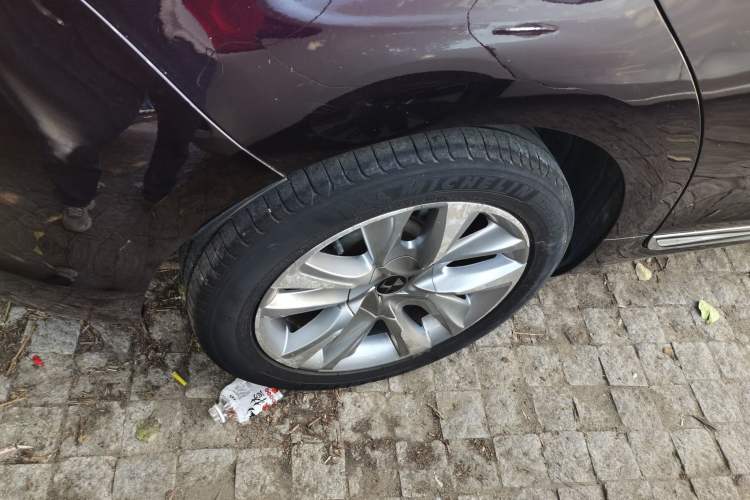 Used DS 5 2013 1.6T Luxury Edition THP200