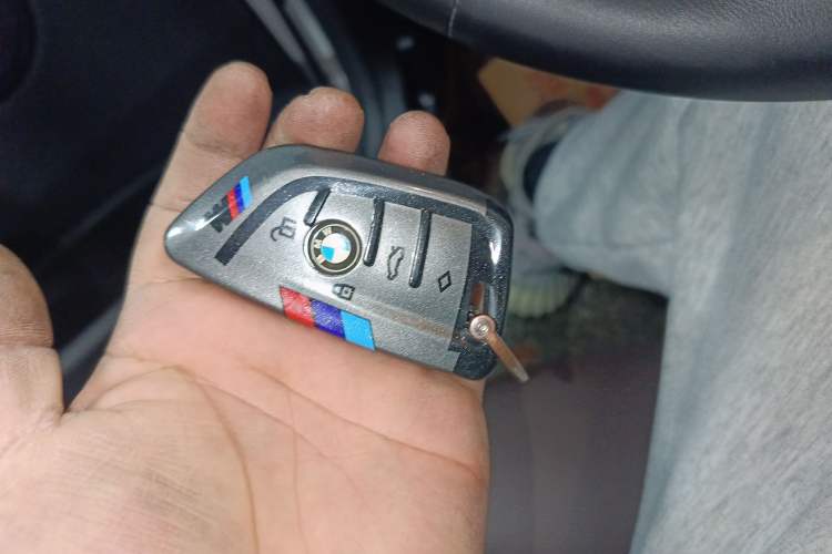 Used BMW 3 Series 2017 318i Fashion Model Interior 1