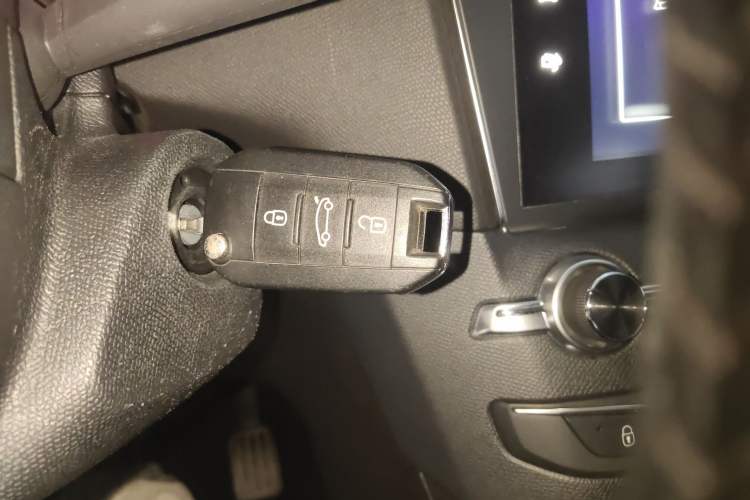 Used Peugeot 408 2016 1.6T Automatic Luxury Edition Vehicle Key