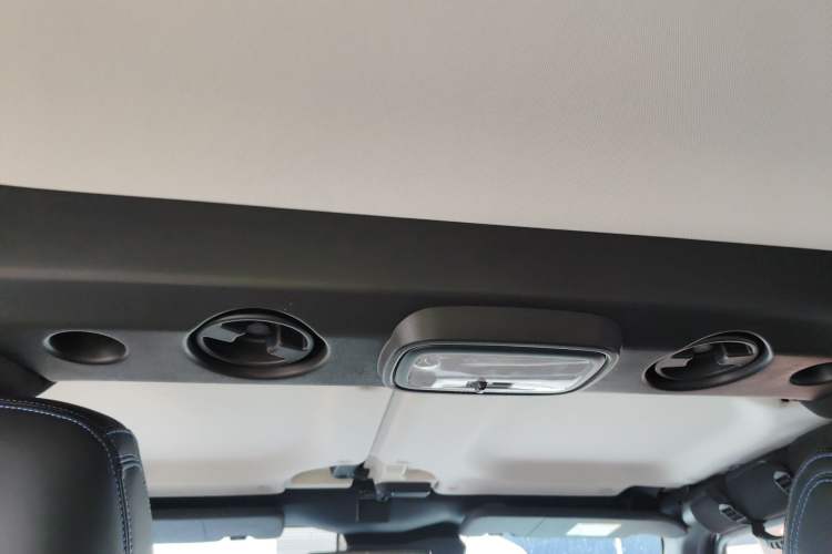 Used BAIC Off-Road BJ40 2023 2.0T Automatic Four-Wheel Drive Urban Hunter Edition Chivalrous Type