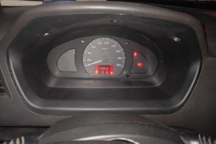 Used Wuling Rongguang 2019 1.2L S Van Standard Model with 5 Seats
