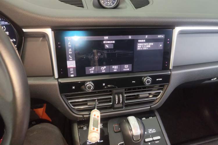 Used Porsche Macan 2022 Macan 2.0T