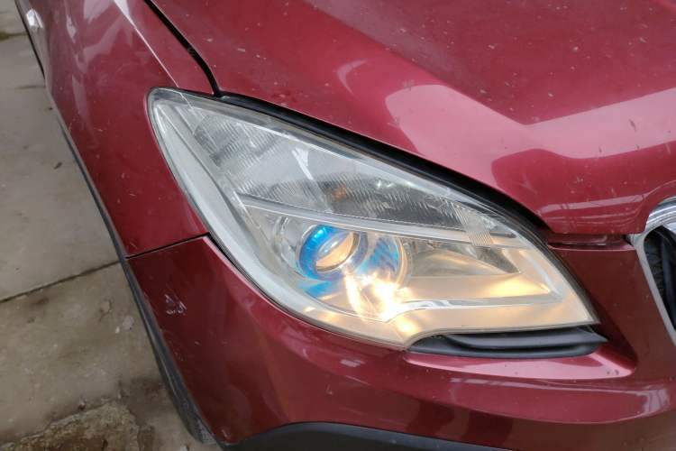 Used Buick Encore 2014 1.4T Automatic Two-Wheel Drive Urban Leading Model Right Front Headlight