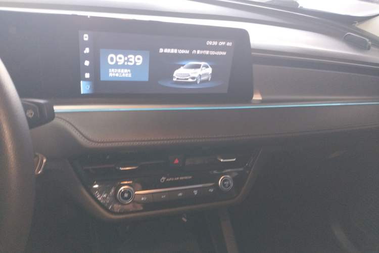 Used Ford Escort 2021 1.5L Automatic Gold Edition Audio And AC Panel