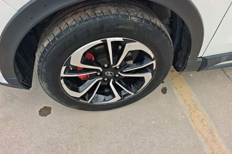 Used Soueast DX7 2018 Prime 1.8T DCT Prestige Model China V Standard Left Front Wheel Hub