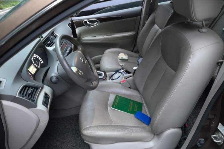 Used Nissan Sylphy 2012 1.6 XL CVT Luxury Edition Left Front Seat